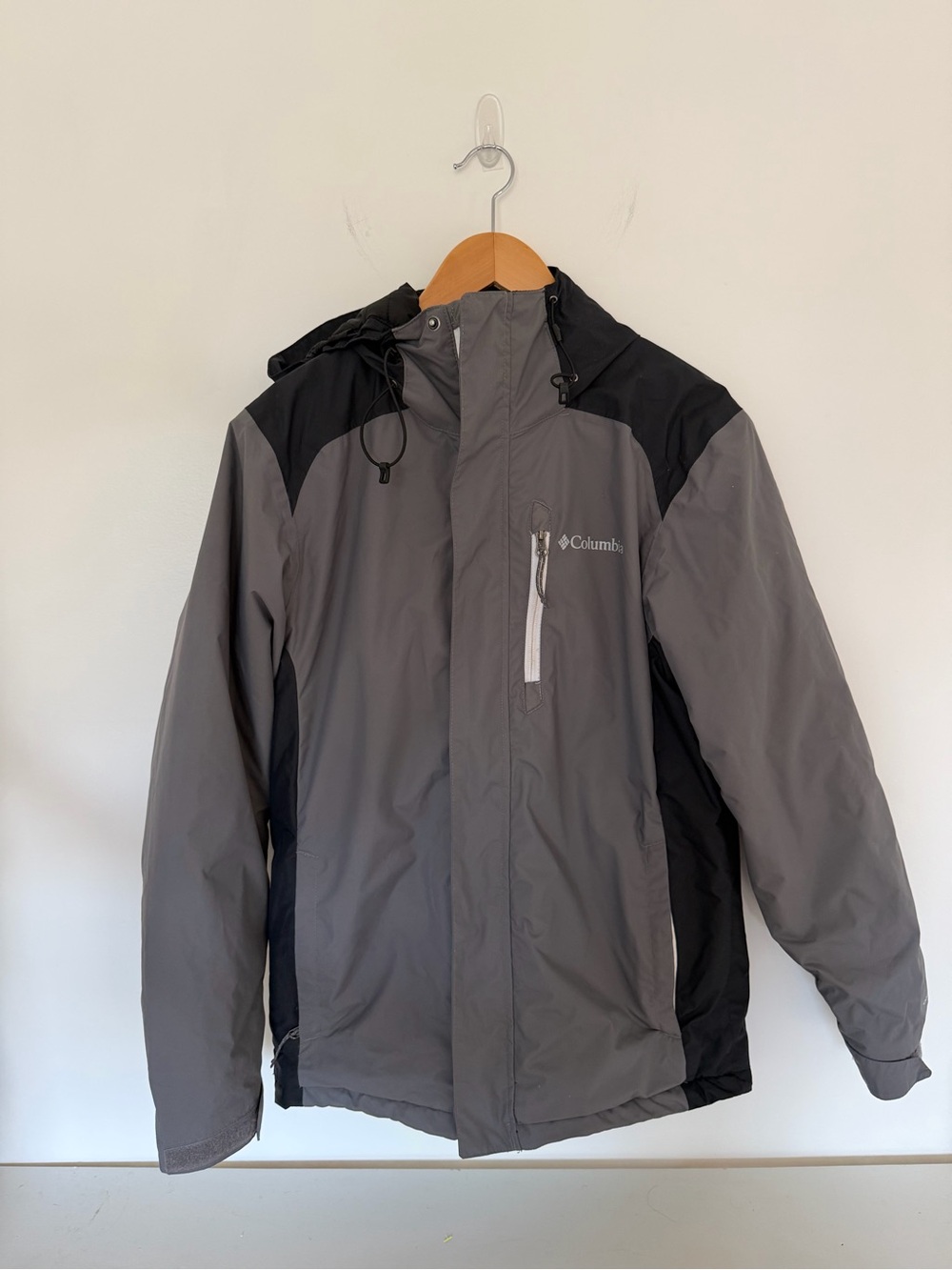 Columbia Mens Tipton Peak Insulated Jacket City Grey/Black / Size S -